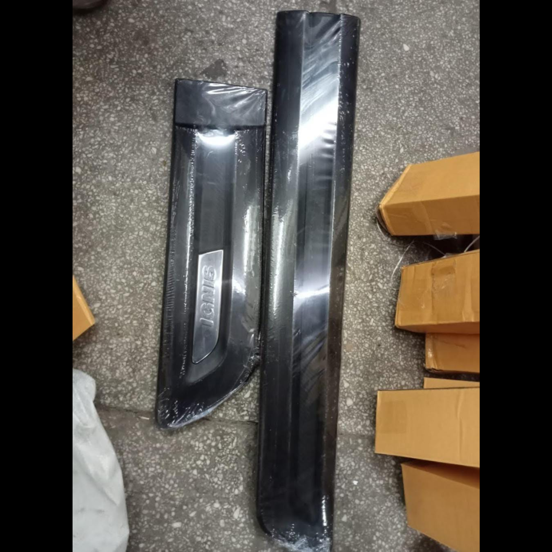 Maruti Ignis Car Door Side Cladding Set Of 4pc | Autoglam – autoglam